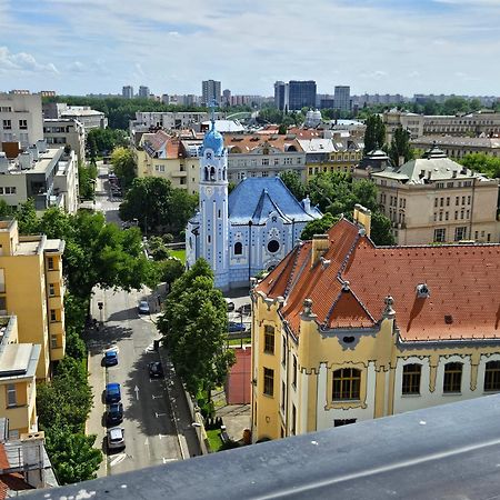 Panorama View Design Apt In Old Town - Free Parking Bratislava Ngoại thất bức ảnh